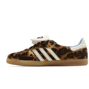 Nwot Wales bonner leopard print sambas women size 7
